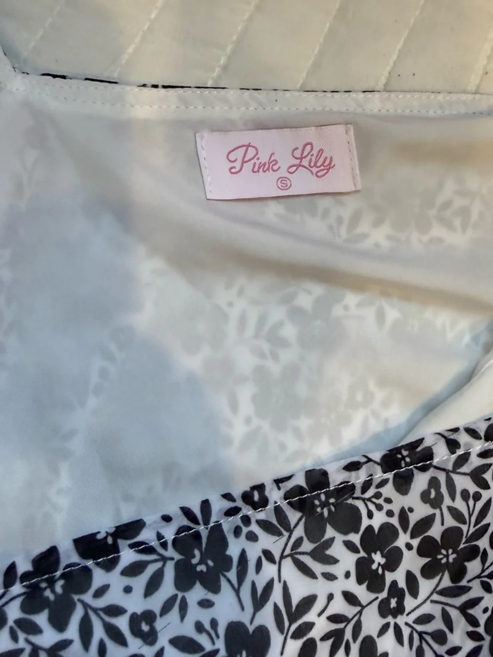Pink Lily Floral Flutter Sleeve Black & White Boho Bodysuit Women's Small